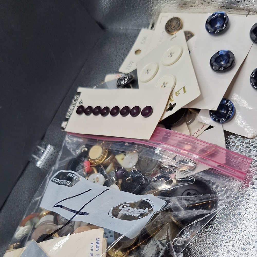 Vintage  Button Set